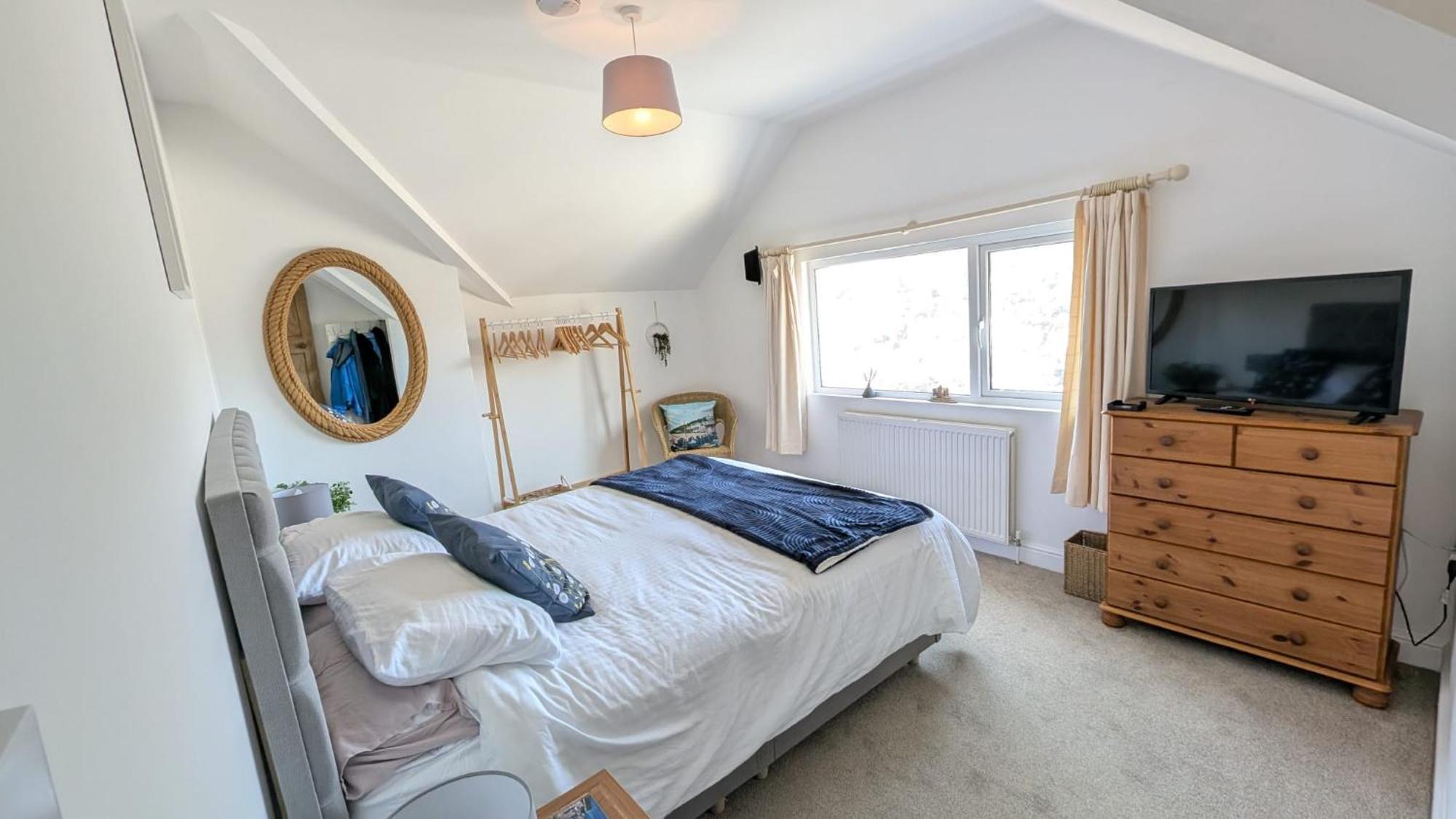 The Hillocks, Looe - Two Bedroom House With Fabulous Views Of Looe Town And Harbour Buitenkant foto